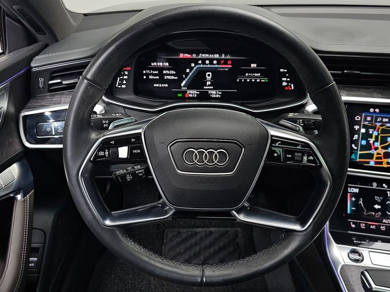 2024 Audi A7 55 TFSI Quattro Premium photo 13