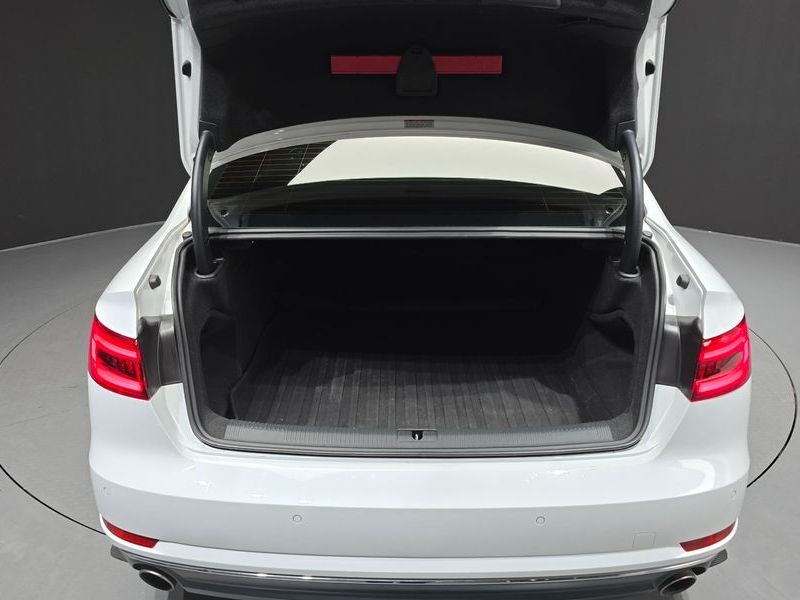 2016 Audi A4 45 TFSI Premium photo 20
