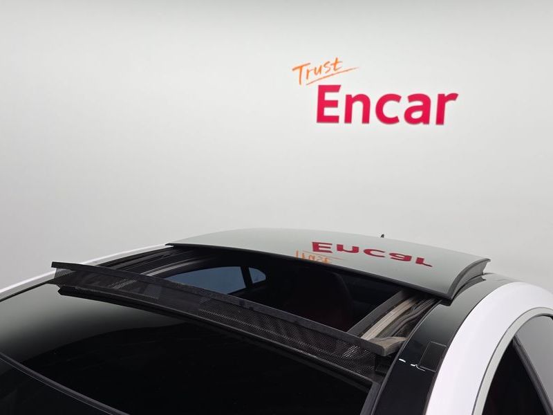 2014 Mercedes-Benz E-Class E200 Coupe photo 20