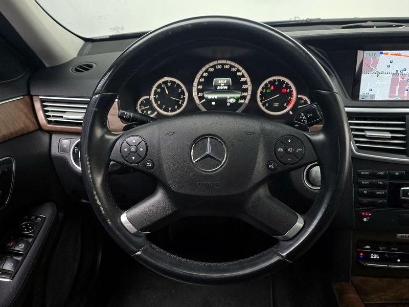 2013 Mercedes-Benz E-Class E300 Elegance photo 13
