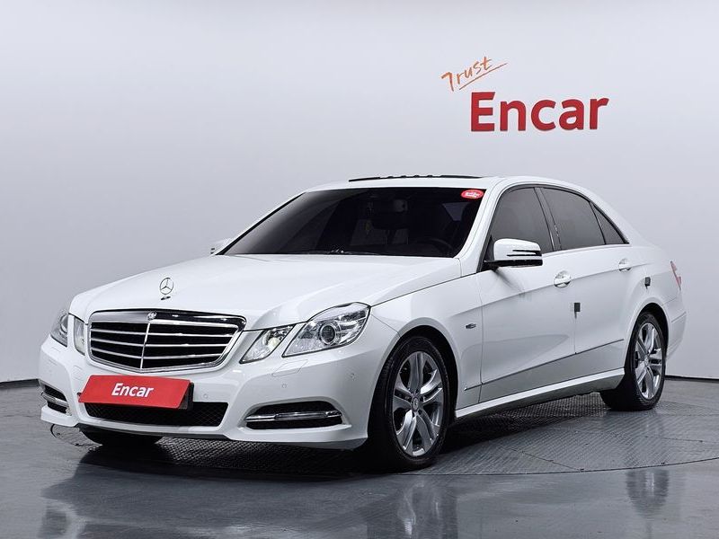 2012 Mercedes-Benz E-Class E220 CDI Avantgarde photo 1