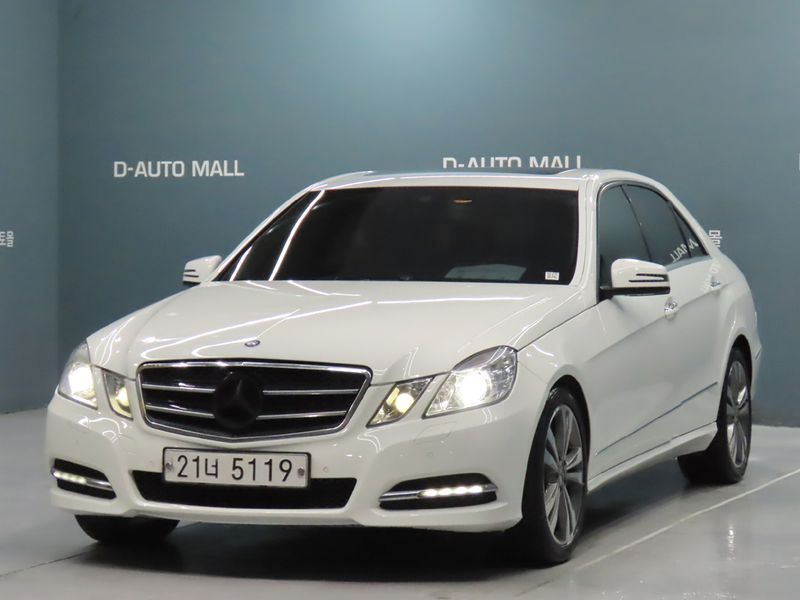 2013 Mercedes-Benz E-Class E220 CDI Avantgarde photo 1