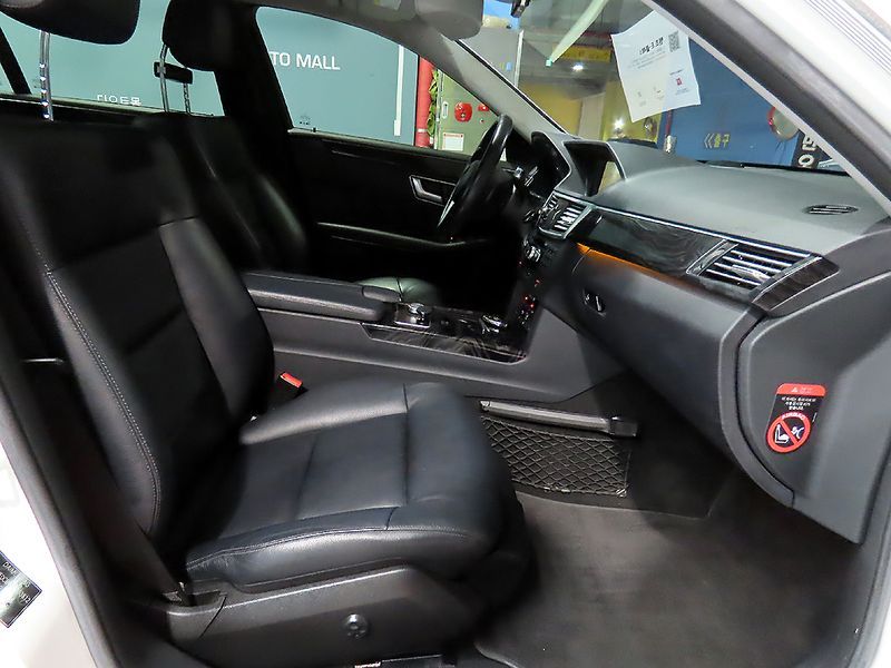2013 Mercedes-Benz E-Class E220 CDI Avantgarde photo 8