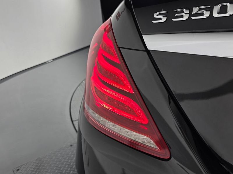 2016 Mercedes-Benz S-Class S350 d 4MATIC photo 23