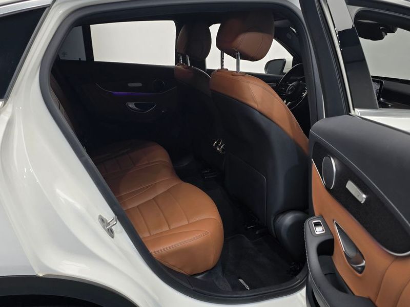 2022 Mercedes-Benz C-Class GLC300e 4MATIC Coupe photo 12