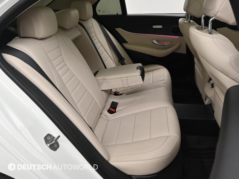 2017 Mercedes-Benz E-Class E300 Avantgarde photo 10