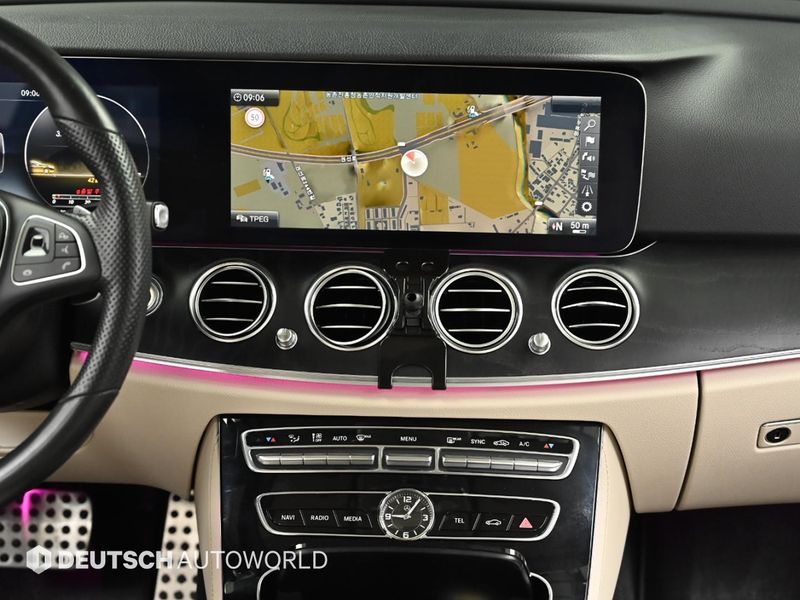 2017 Mercedes-Benz E-Class E300 Avantgarde photo 13
