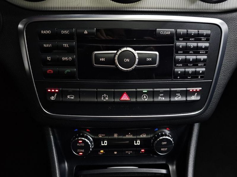 2015 Mercedes-Benz A-Class GLA200 CDI 4MATIC photo 16
