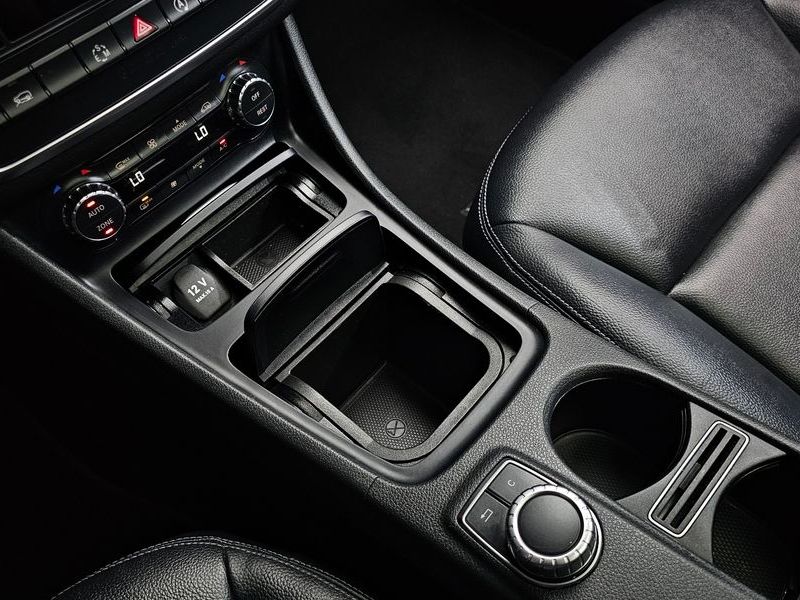 2015 Mercedes-Benz A-Class GLA200 CDI 4MATIC photo 18