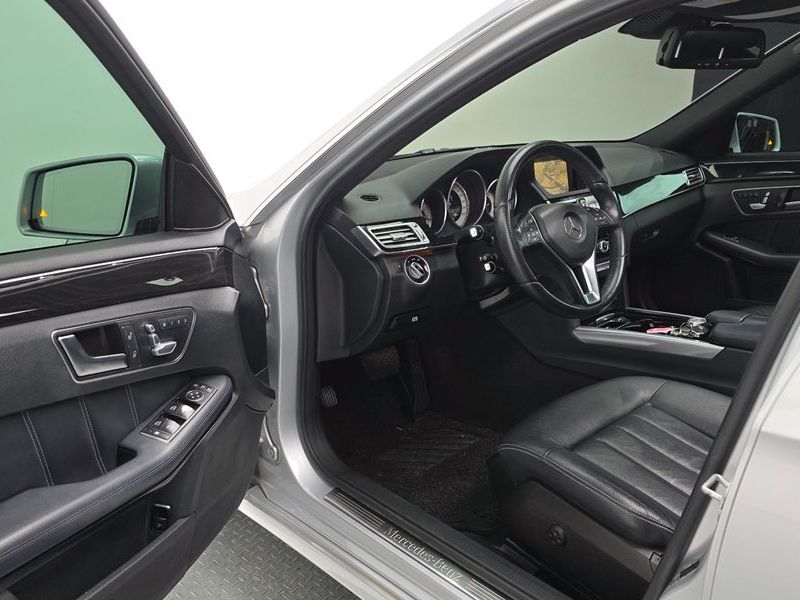 2014 Mercedes-Benz E-Class E220 CDI Avantgarde photo 10