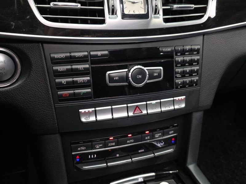 2014 Mercedes-Benz E-Class E220 CDI Avantgarde photo 17