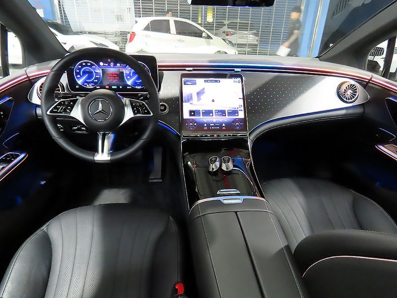2024 Mercedes-Benz EQE V295 EQE350+ photo 7