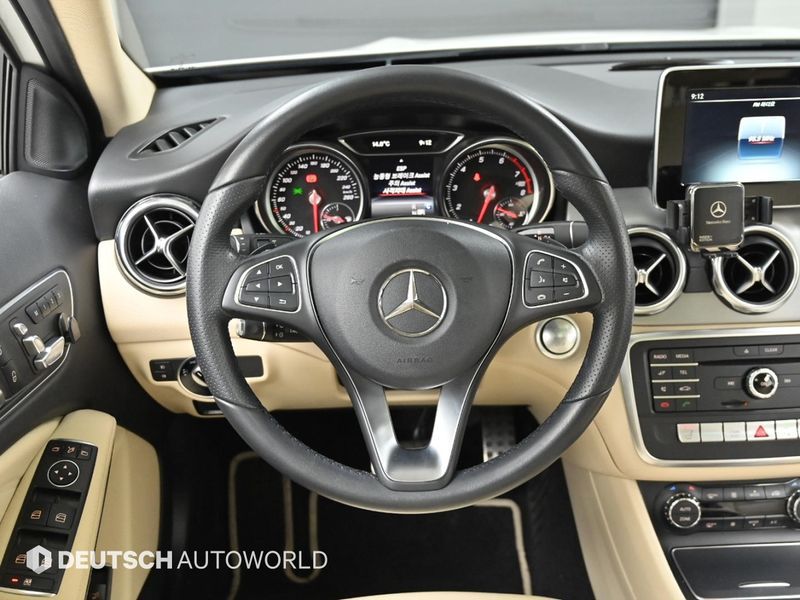 2018 Mercedes-Benz A-Class GLA220 Premium photo 7