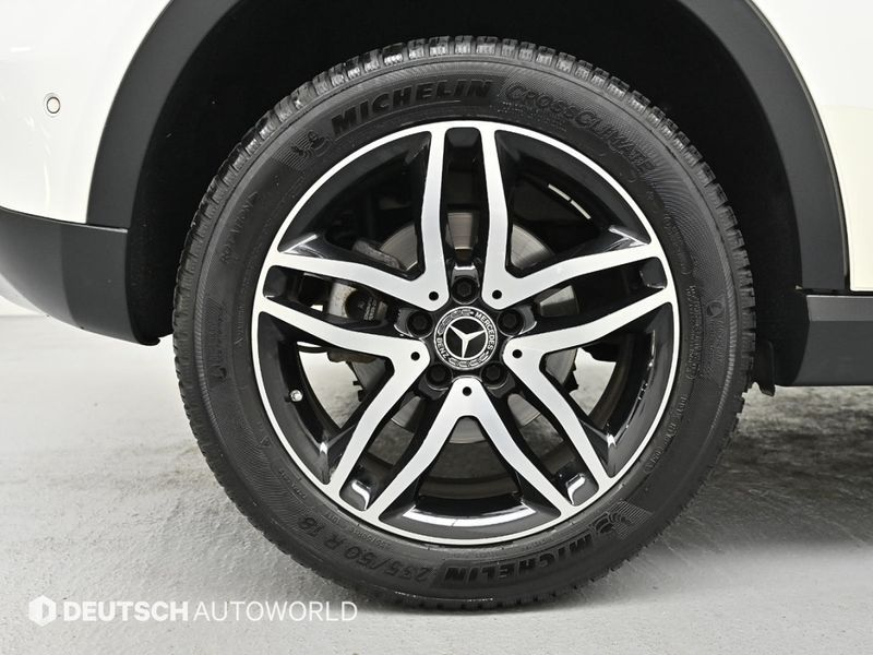 2018 Mercedes-Benz A-Class GLA220 Premium photo 18