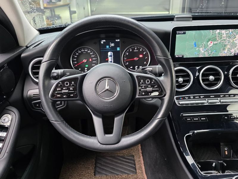 2019 Mercedes-Benz C-Class C200 photo 13
