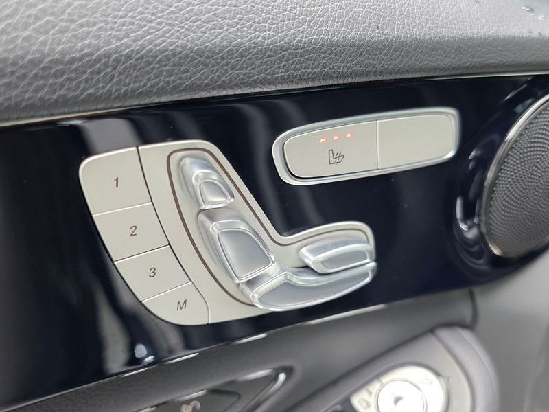 2019 Mercedes-Benz C-Class C200 photo 16