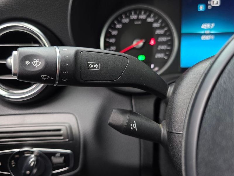2019 Mercedes-Benz C-Class C200 photo 17