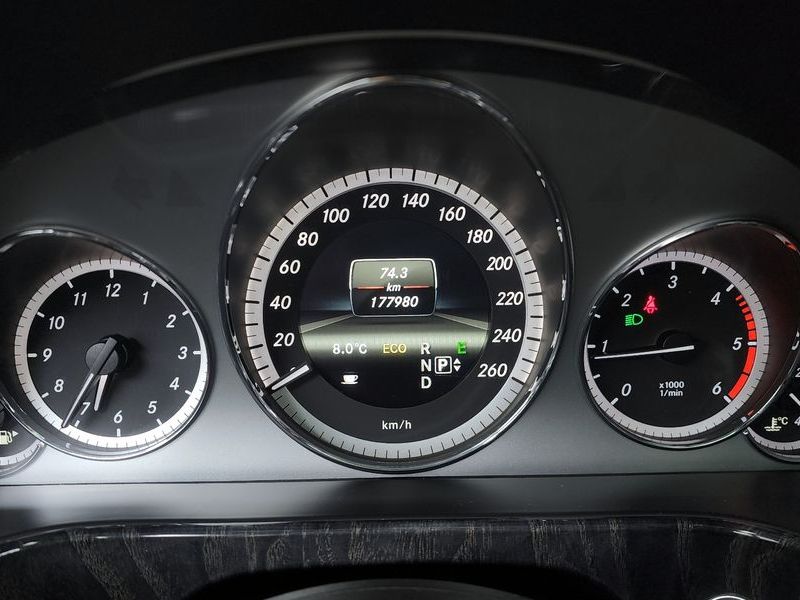2013 Mercedes-Benz E-Class E220 CDI Avantgarde photo 8