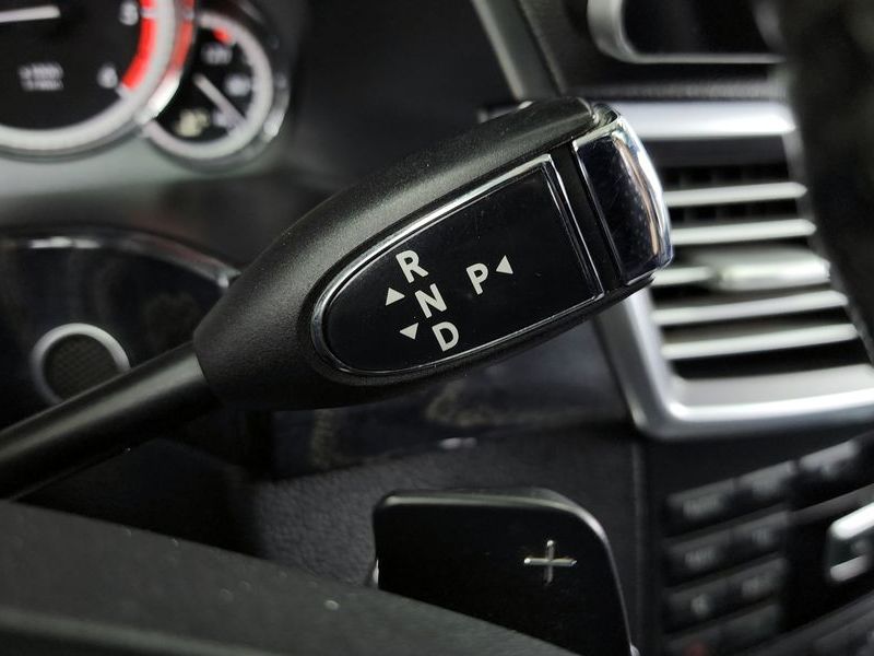 2013 Mercedes-Benz E-Class E220 CDI Avantgarde photo 9