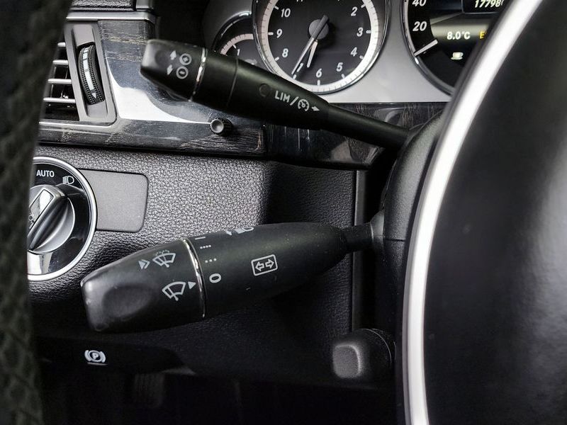 2013 Mercedes-Benz E-Class E220 CDI Avantgarde photo 19