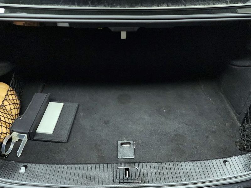 2013 Mercedes-Benz E-Class E220 CDI Avantgarde photo 20