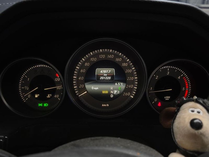 2014 Mercedes-Benz E-Class E250 CDI 4MATIC photo 8