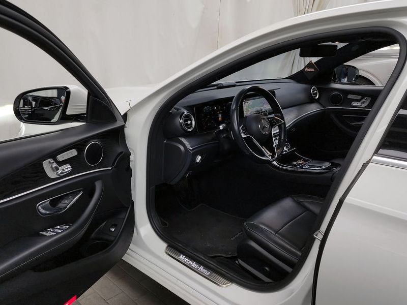 2022 Mercedes-Benz E-Class E250 Avantgarde photo 10