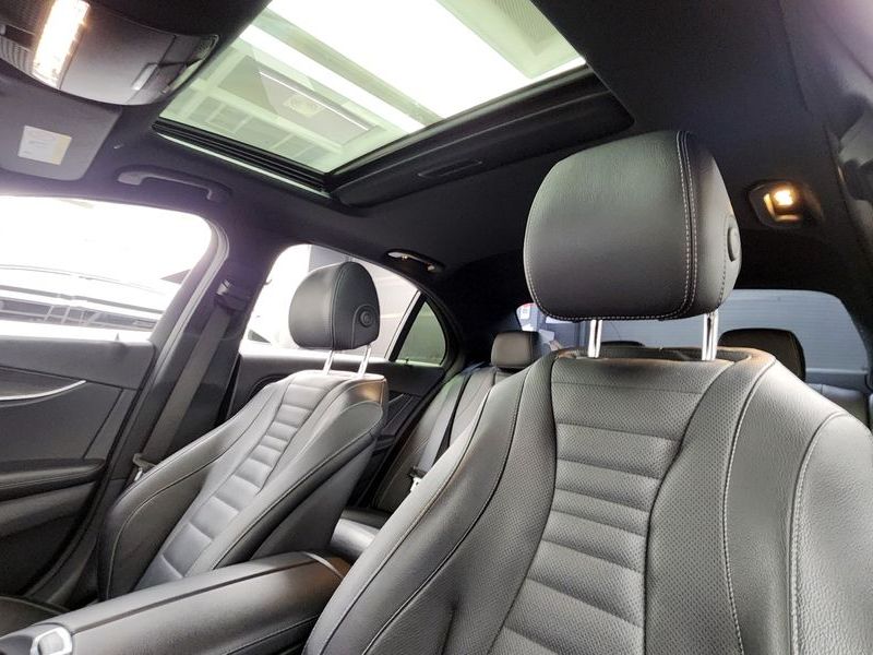 2022 Mercedes-Benz E-Class E250 Avantgarde photo 19