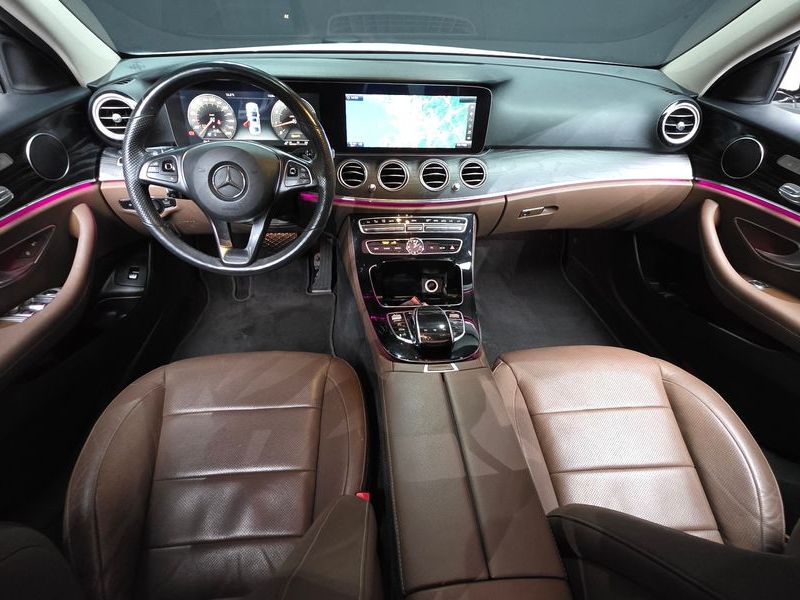 2017 Mercedes-Benz E-Class E300 4MATIC AV Intelligent Drive photo 7