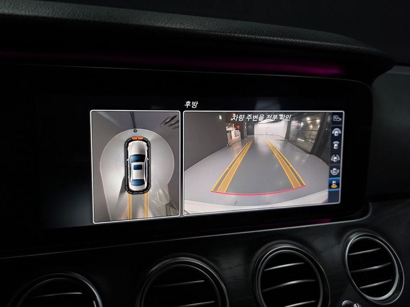 2017 Mercedes-Benz E-Class E300 4MATIC AV Intelligent Drive photo 15