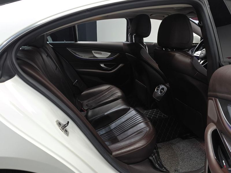 2020 Mercedes-Benz S-Class CLS300d AMG Line photo 11