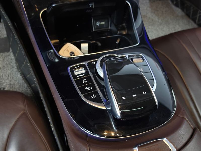 2020 Mercedes-Benz S-Class CLS300d AMG Line photo 19