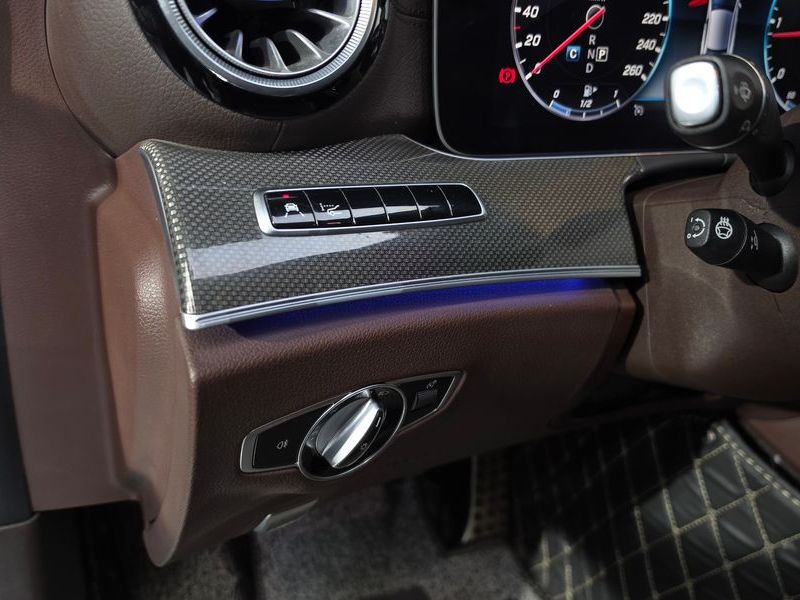 2020 Mercedes-Benz S-Class CLS300d AMG Line photo 27