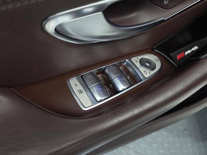 2020 Mercedes-Benz S-Class CLS300d AMG Line photo 29