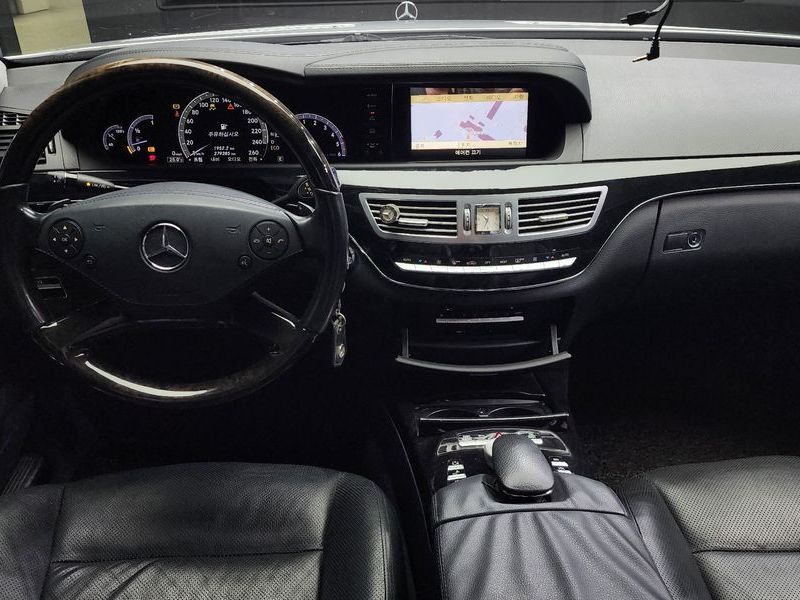 2012 Mercedes-Benz S-Class S350 BlueTEC photo 7
