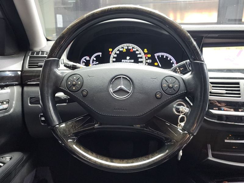 2012 Mercedes-Benz S-Class S350 BlueTEC photo 13