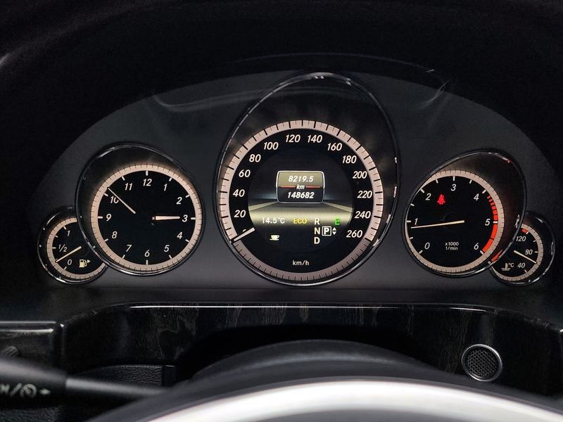 2013 Mercedes-Benz E-Class E220 CDI Avantgarde photo 8