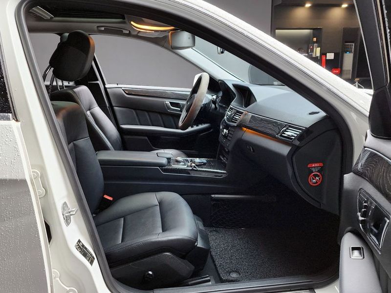 2013 Mercedes-Benz E-Class E220 CDI Avantgarde photo 10