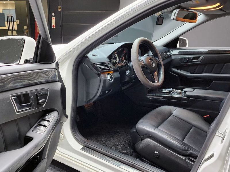 2013 Mercedes-Benz E-Class E220 CDI Avantgarde photo 11
