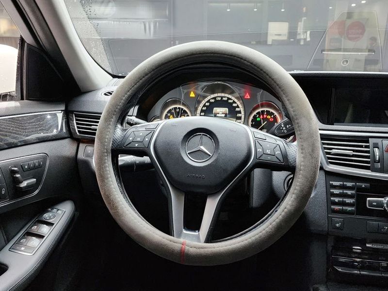 2013 Mercedes-Benz E-Class E220 CDI Avantgarde photo 14