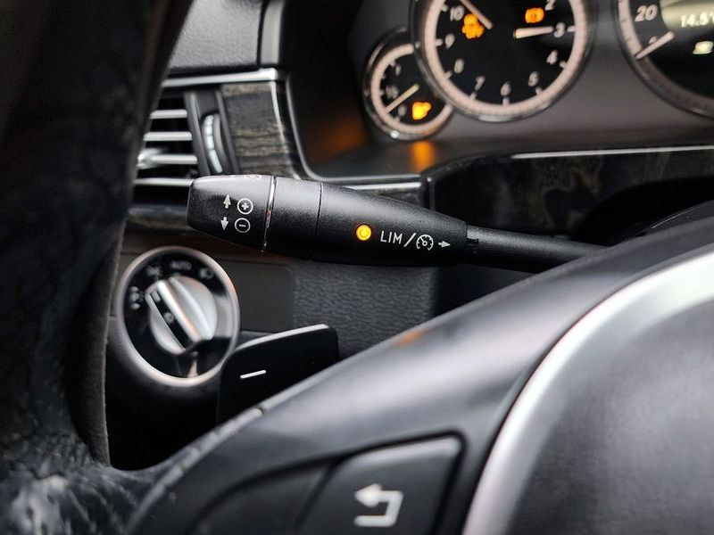 2013 Mercedes-Benz E-Class E220 CDI Avantgarde photo 19