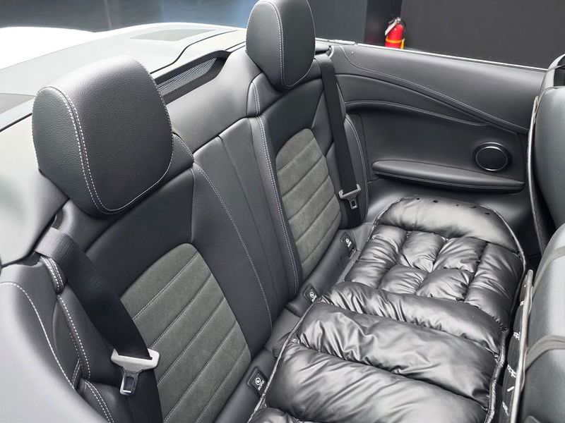 2023 Mercedes-Benz C-Class C200 Cabriolet photo 11