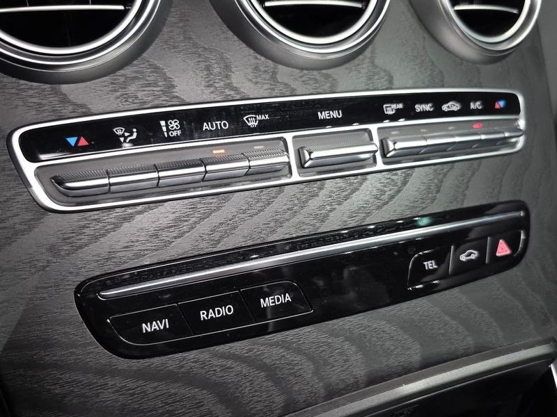 2023 Mercedes-Benz C-Class C200 Cabriolet photo 16