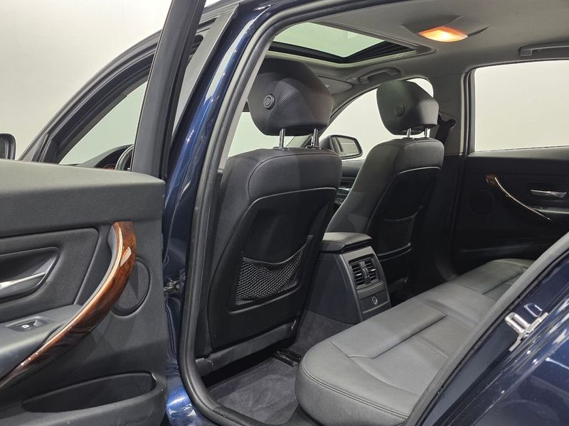 2013 BMW 3 Series 320d xDrive photo 18