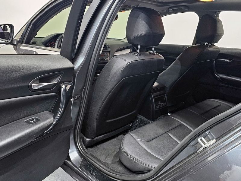 2014 BMW 1 Series 118d Urban Pack1 5Dr photo 11