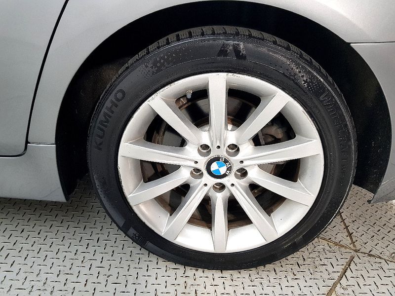 2015 BMW 5 Series 528i photo 20