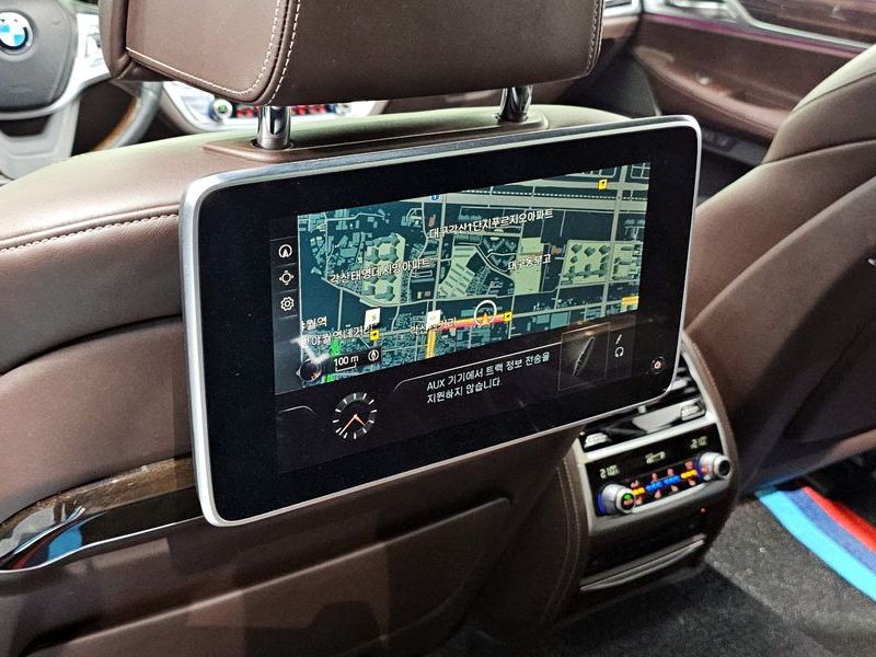 2016 BMW 7 Series 730Ld xDrive photo 19