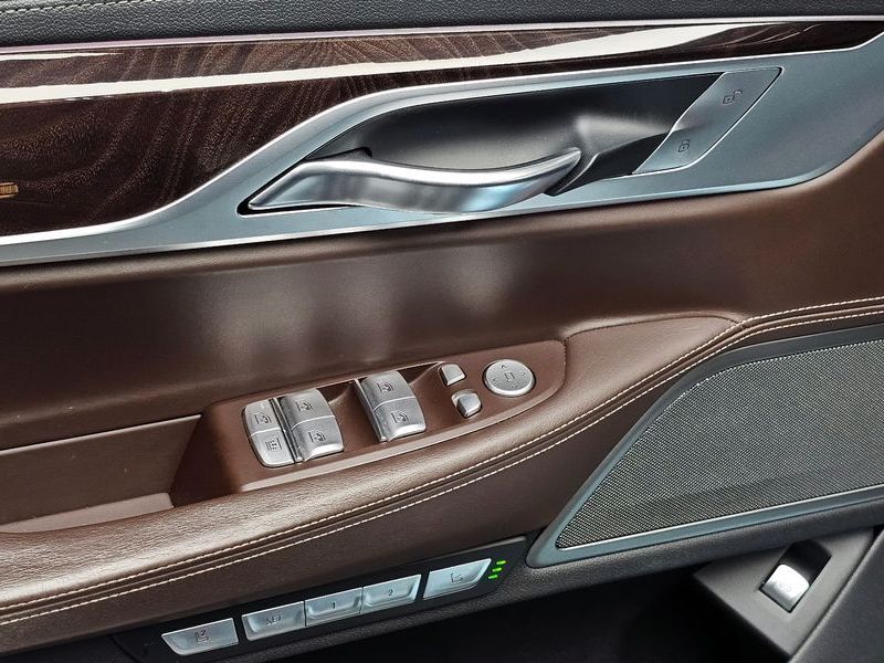 2016 BMW 7 Series 730Ld xDrive photo 20