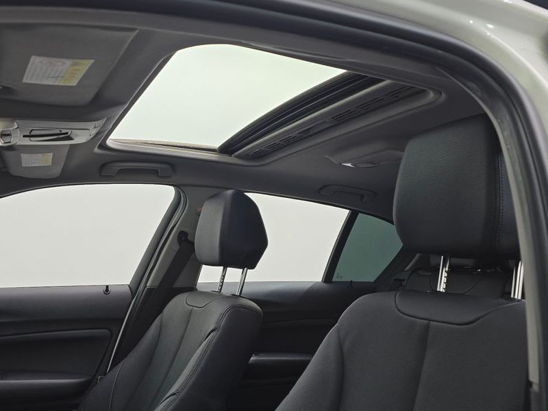 2014 BMW 1 Series 118d Urban 5Dr photo 19
