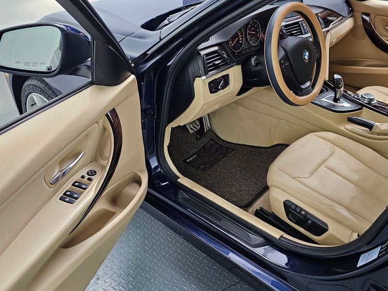 2015 BMW 3 Series 320d photo 10